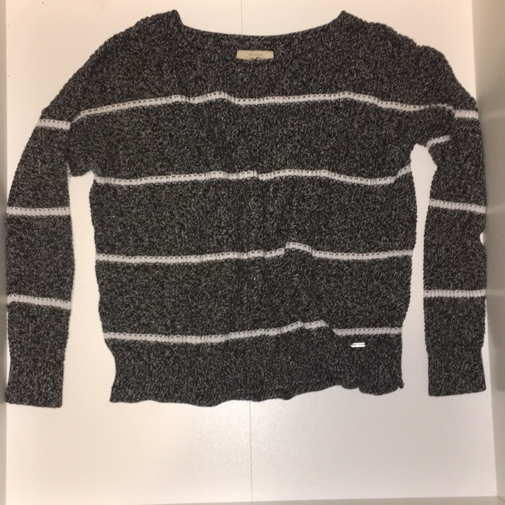 Hollister sweater